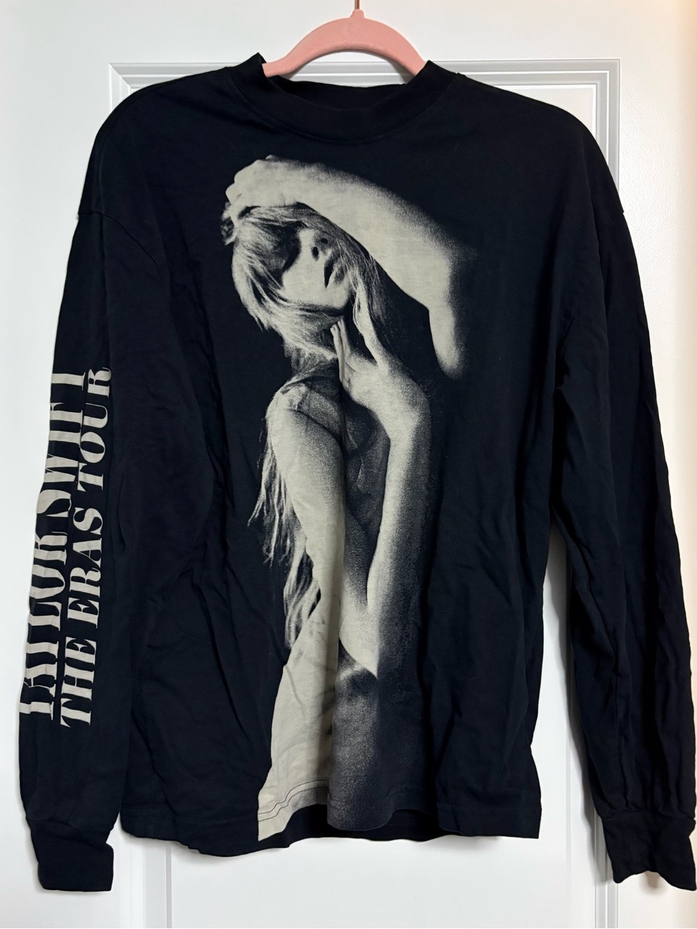 Official Taylor swift the eras tour long sleeve shirt - black size small